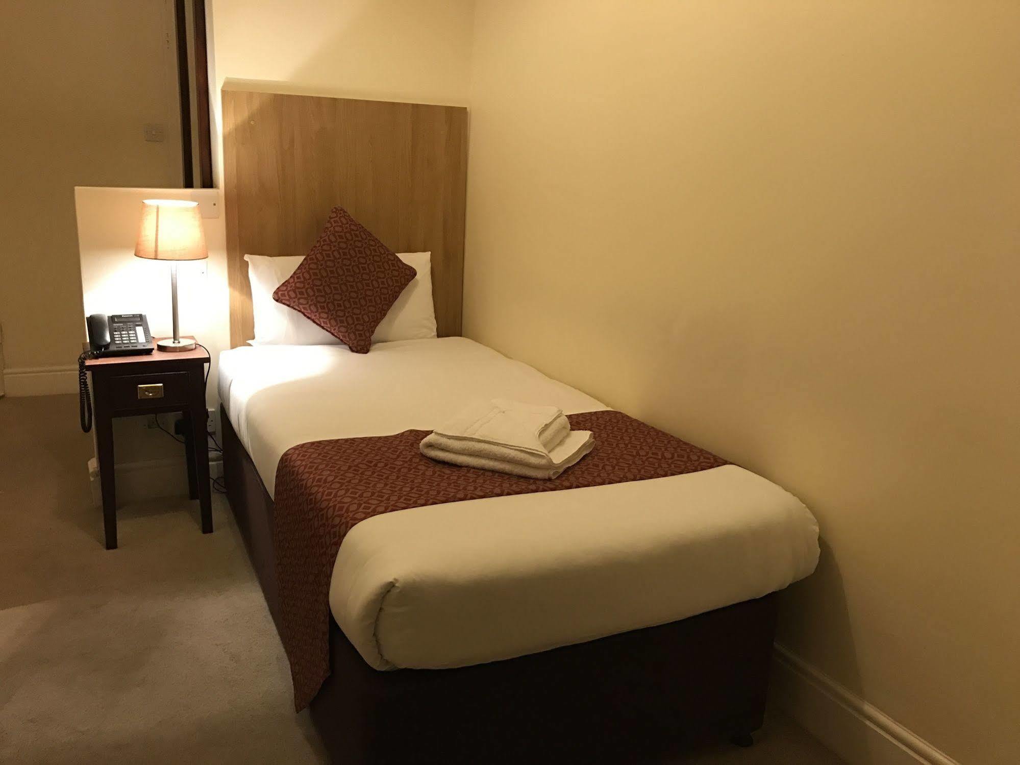 Hotel Oyo The Regency, Clifton Bristol Extérieur photo